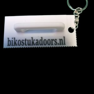 Gepersonaliseerde sleutelhangers met uw bedrijfsnaam of website Sleutelhangers 3D Print & Laser Service Achterhoek Sleutelhangers Gepersonaliseerde sleutelhangers met uw bedrijfsnaam of website 3D Print & Laser Service Achterhoek