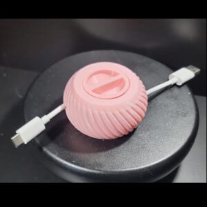 Kunst & Decoratie USB Kabel Oprolmechanisme – Compact, Meerdere Kleuren 3D Print & Laser Service Achterhoek