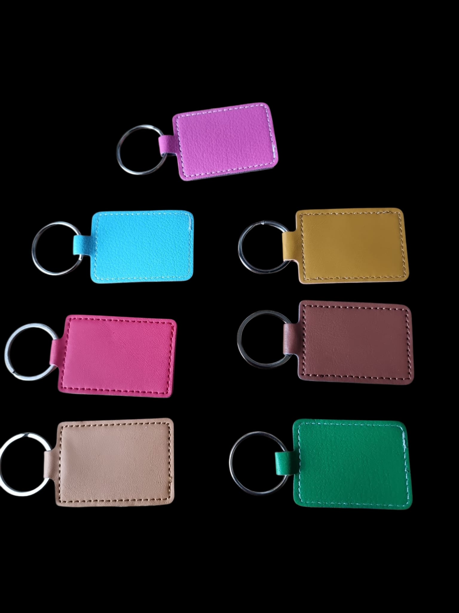 Laser gegraveerde sleutelhanger – gepersonaliseerd en stijlvol Naam en tekts borden 3D Print & Laser Service Achterhoek Laser gegraveerde sleutelhanger – gepersonaliseerd en stijlvol
